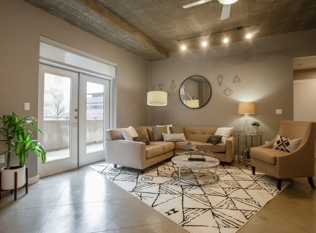 Photo - AMLI Downtown