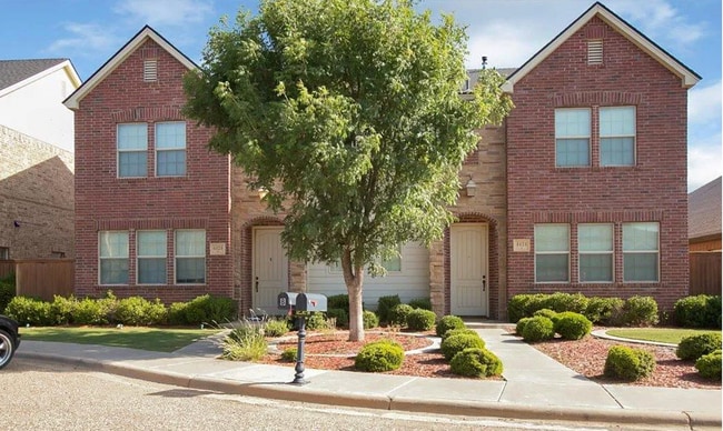 Photo - 4424 105th St Townhome