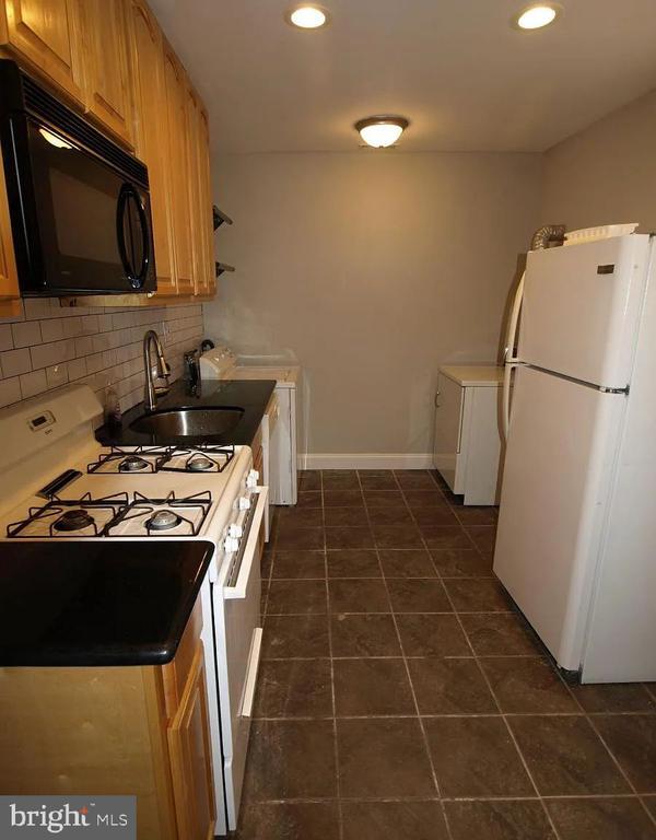 Building Photo - 4335 Fleming St