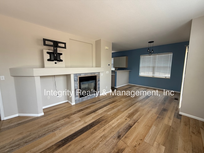 Photo - 312 W Jamison Pl