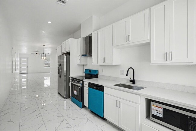 Photo - 2328 W Spruce St