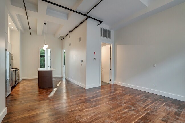 Photo - 120 S 4th St Unit 3F