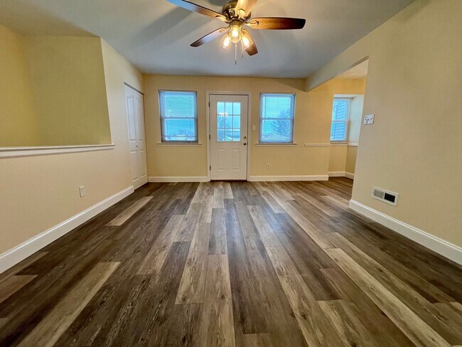 Photo - Washington Pl 246-247 Unit 247