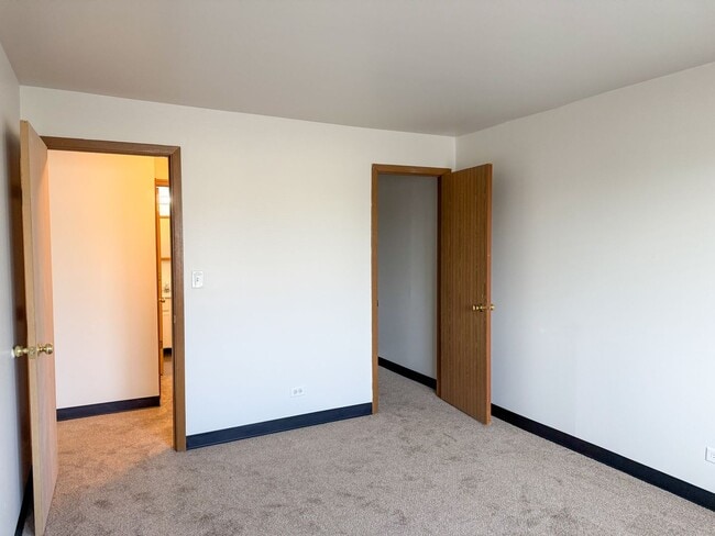 Photo - Tan Oak Apartments