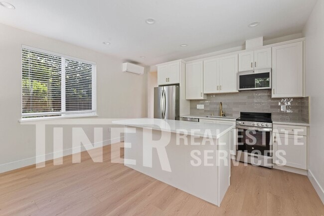 Photo - 1314 Q St Unit #4