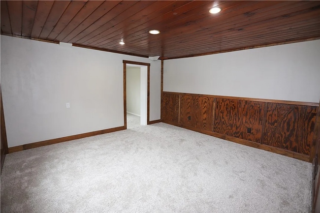 Photo - 305 Chestnut St