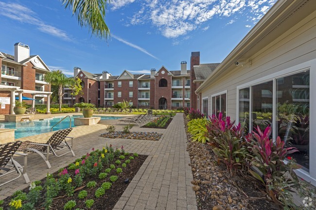 Building Photo - Legacy Park Rental