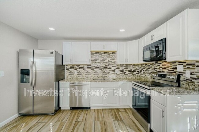 Photo - 6820 Niagara St