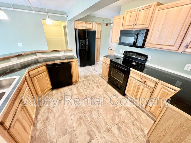 Photo - 132 Middle St