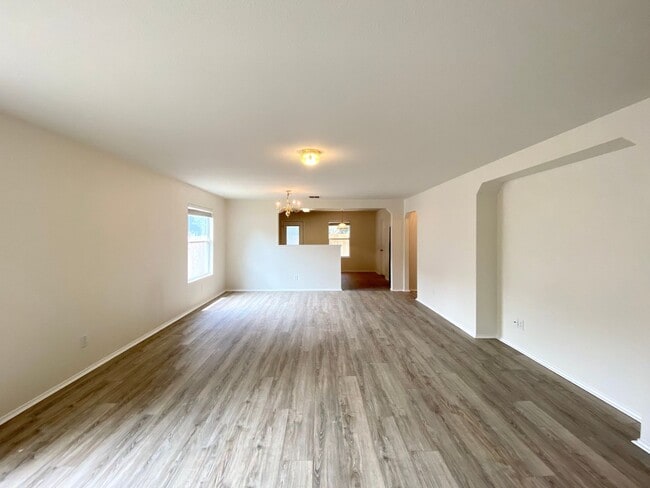 16511 Caballo Valley