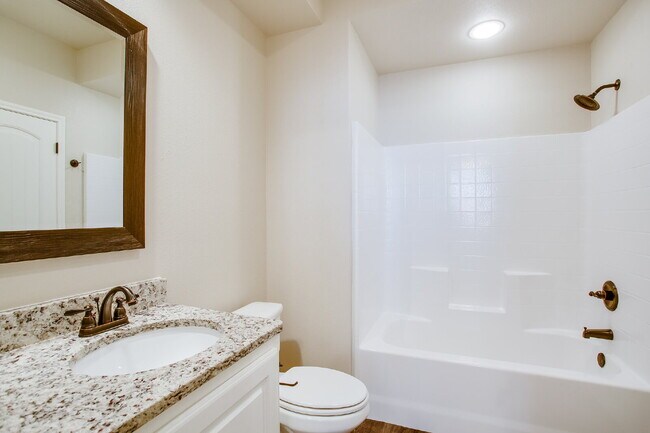 Photo - Beautiful Duplex with lots of Extras