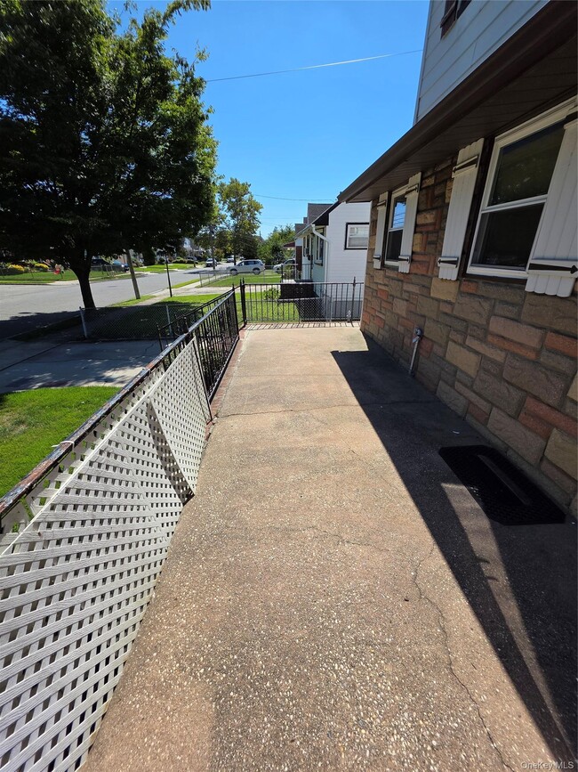 66 Gates Ave Unit 1