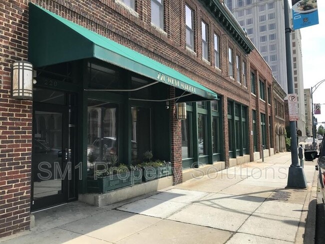 Building Photo - 220 W Market St