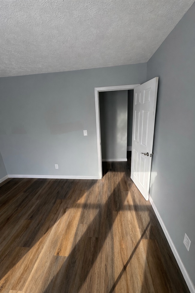 Photo - 306-308 Park Ave NW, Canton, OH 44708 Unit 306 Left