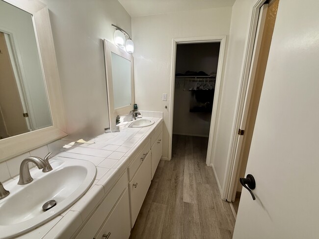 Bath 1 - 3375 Foothill Rd Unit 3375 Foothill Rd 511