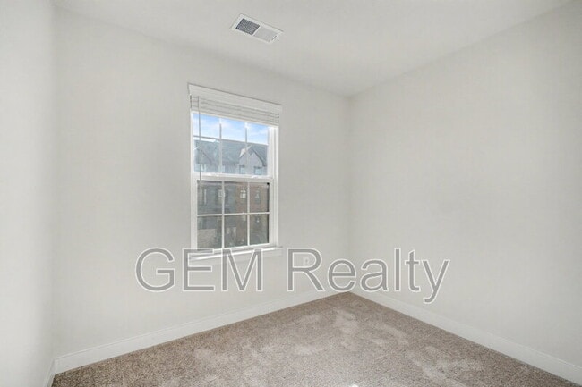 Photo - 1101 Rampart Dr