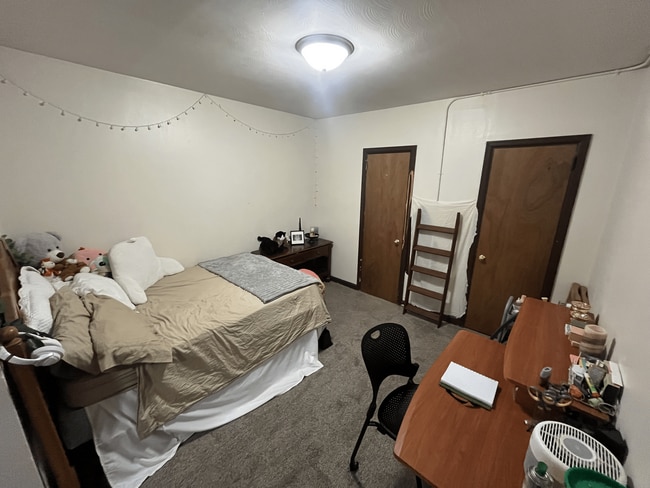 Photo - 113 W Grand Ave Unit 2