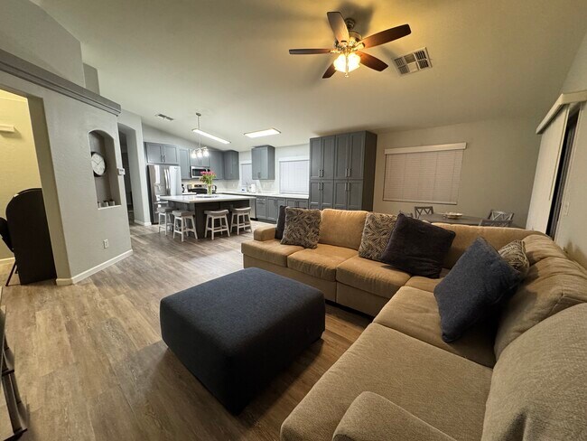 Photo - 23237 W Yavapai St