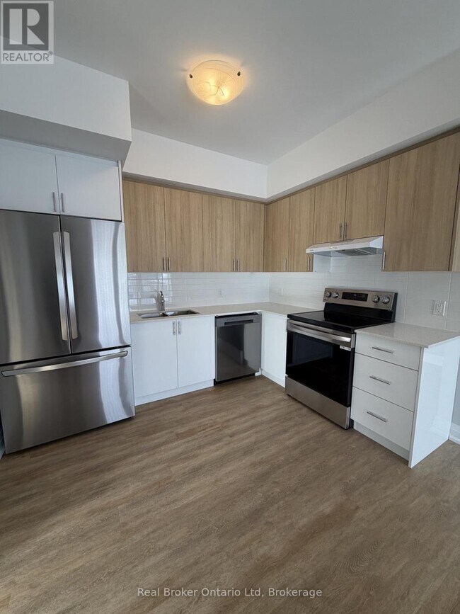 Photo - 60 Donald St Unit 201