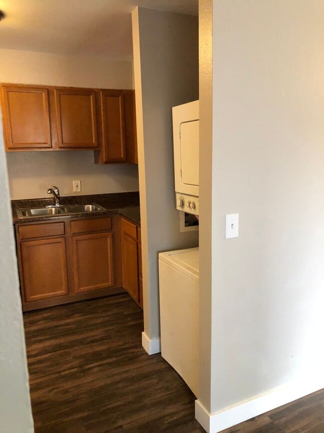 Photo - Remodeled 2 Bed 1 Bath Unit Near Children’s Hospital! Unit 13160