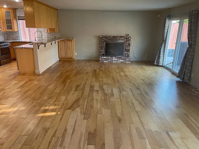 Photo - 279 Lisawood Dr
