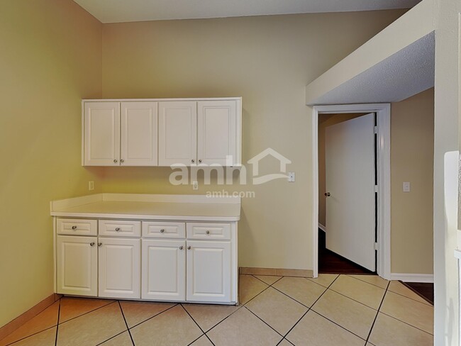 Photo - 7831 Chadwick Dr