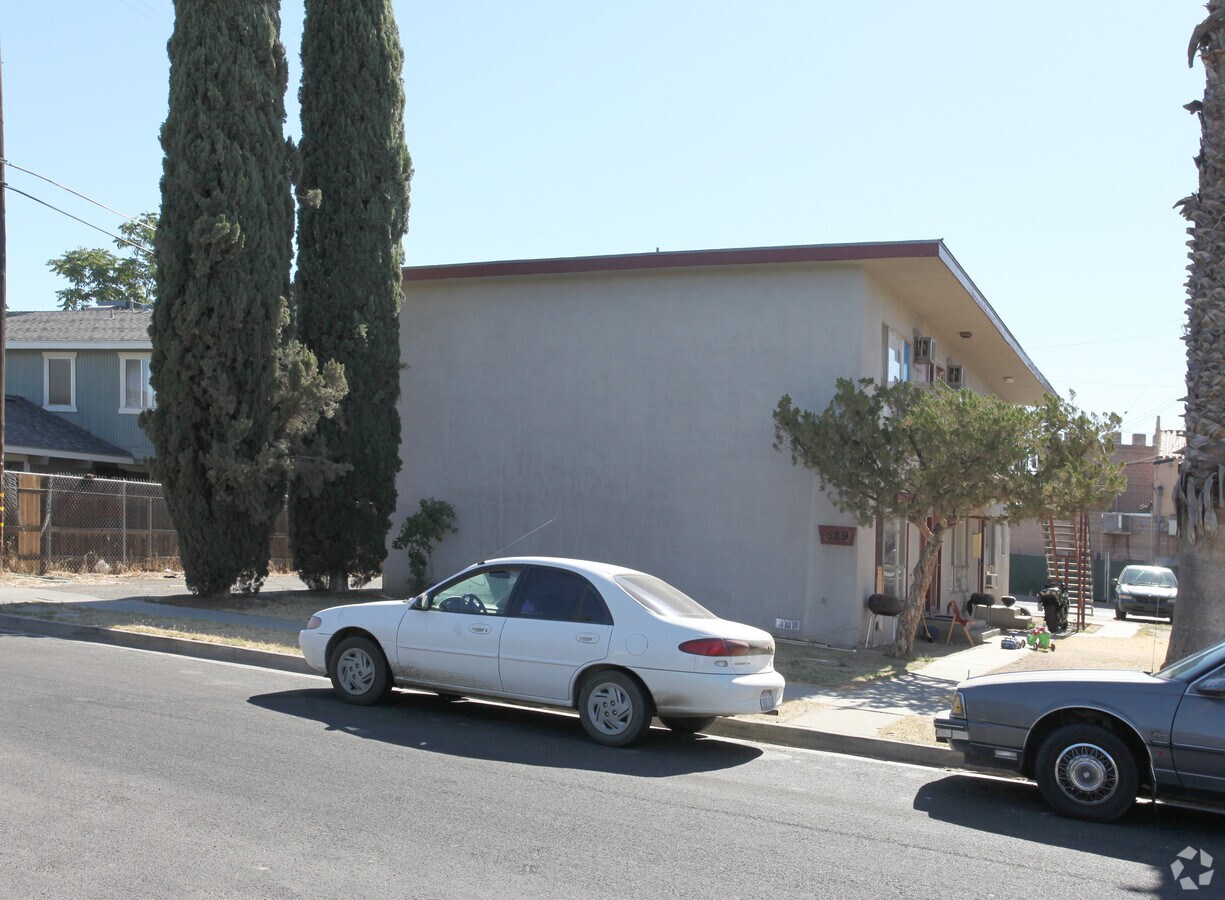 Palms Apartments - Palms Apartments