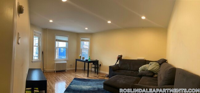 Building Photo - 50 Jewett St Rental