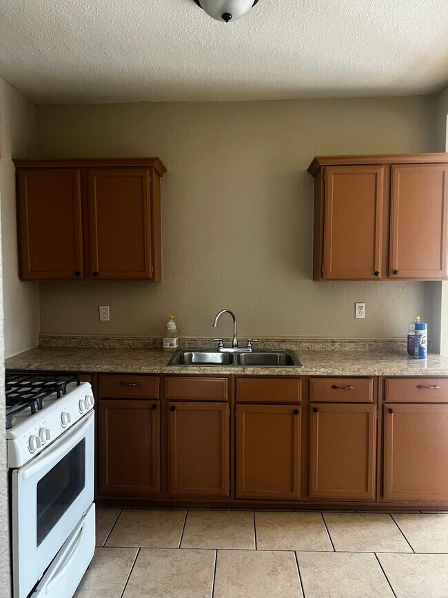 Photo - 1907 Belmont Ave