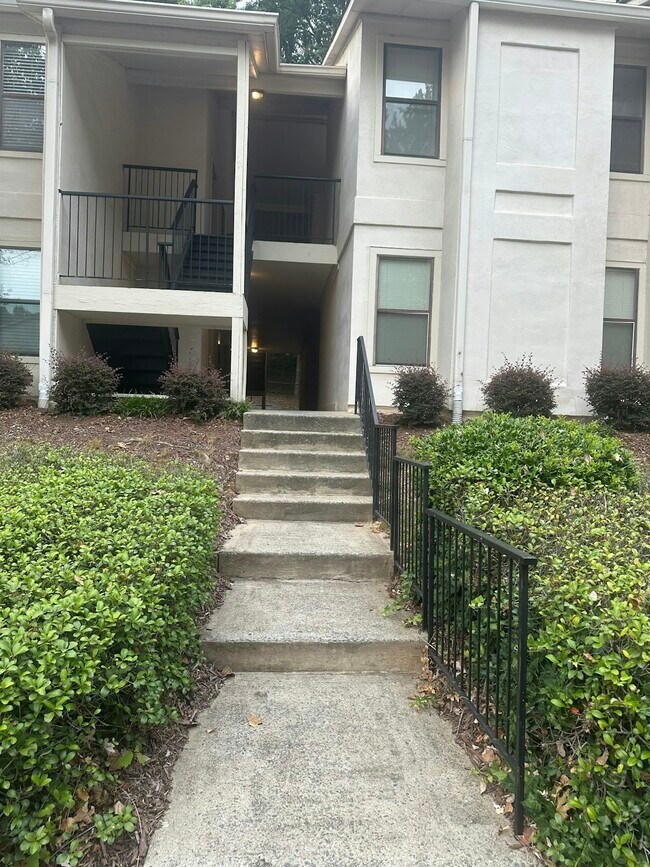 Photo - 2211 Huntingdon Chase Condominio