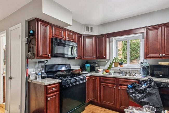 Photo - 8613 Trumbull Ave Unit 1