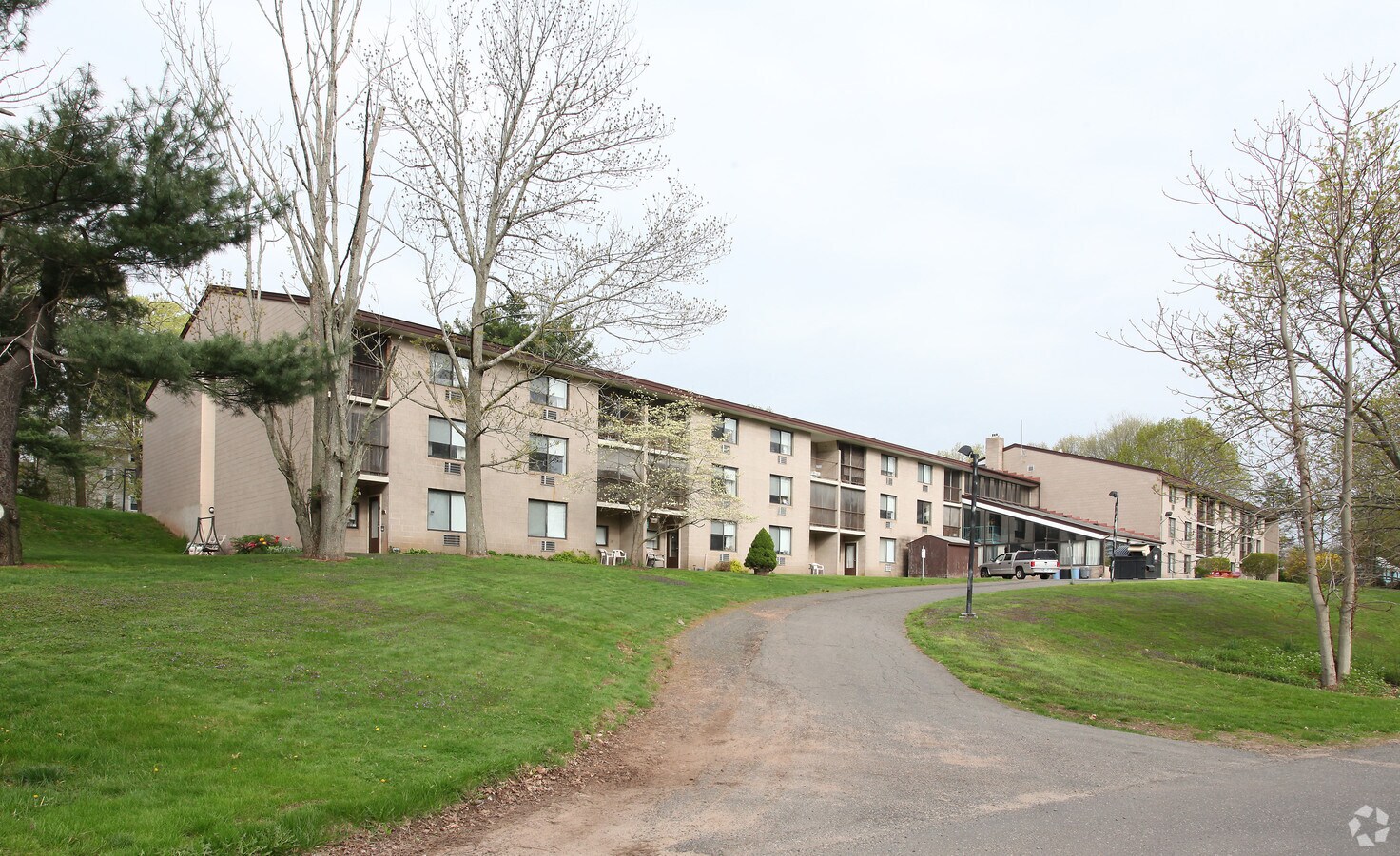 Photo - Pond View Apartments