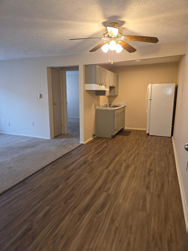 Building Photo - 3883-3885 Bennett Rd. - Bldg 1, #4