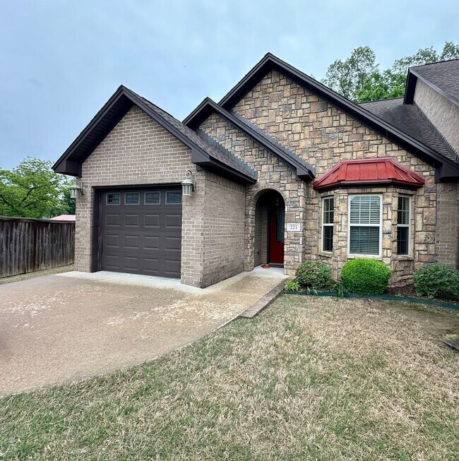 Cobblestone Court Condos - Cobblestone Court Condos Unit Cobblestone Court Condos
