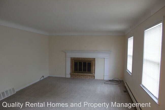 Photo - 4 br, 3.5 bath House - 2001 McPhail St.