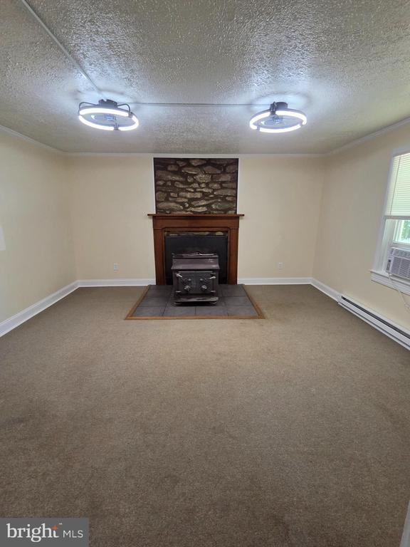 Photo - 7689 Leeds Manor Rd