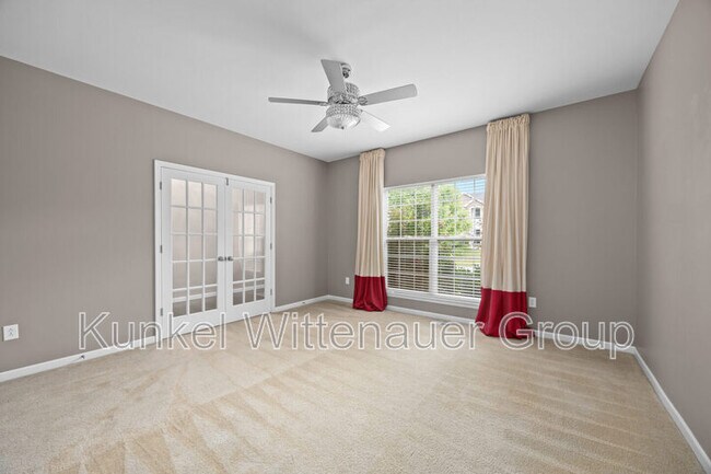 Photo - 105 Forest Oaks Dr