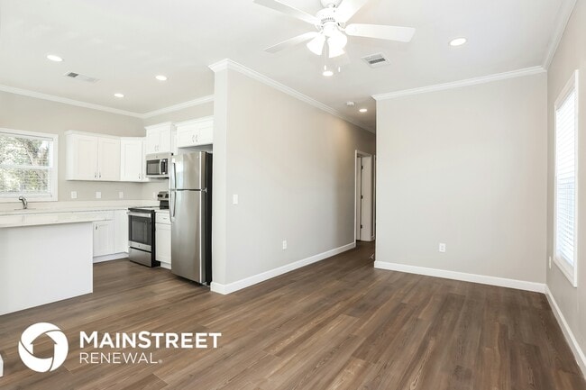 Photo - 2119 Lewis St