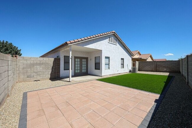 Photo - MOVE IN SPECIALS - UP TO 1 MONTH RENT FREE...