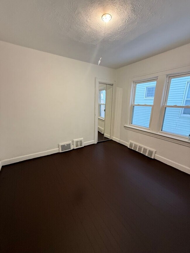 Photo - 10214-16 NELSON Unit 10214 NELSON