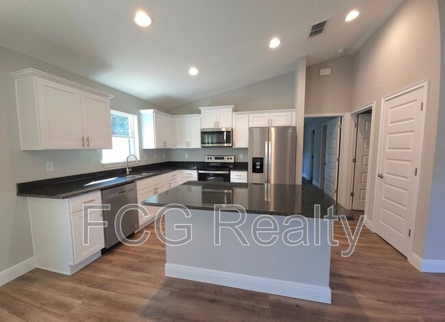 Photo - 10 Pine Cir Way