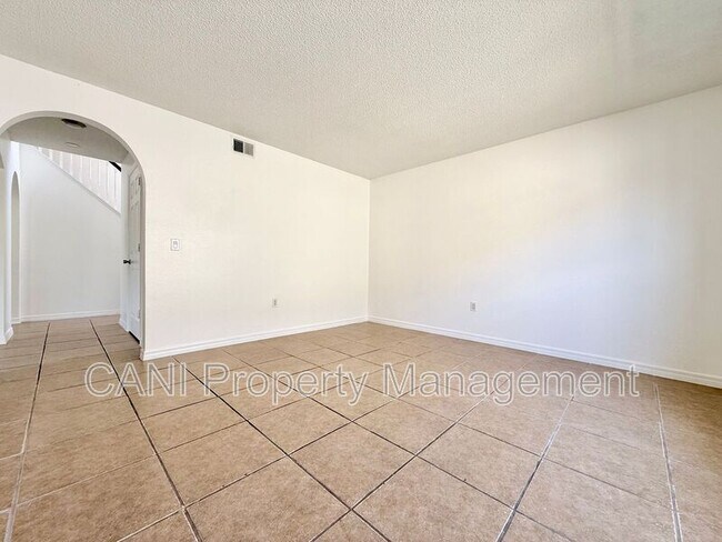 Photo - 6636 Pomeroy Cir