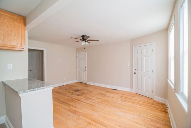 Photo - 1653 Northgate Rd Unit 2