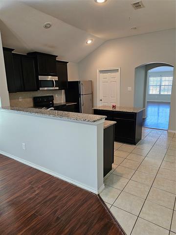 Photo - 421 Haddington St