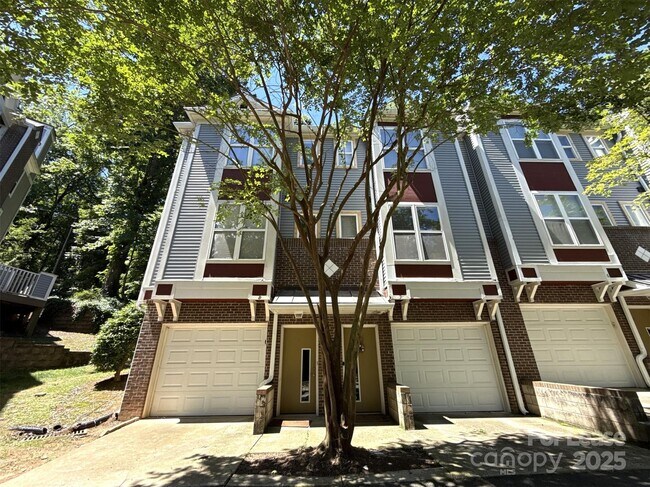 Photo - 2504 Cranbrook Ln Condo Unit 8