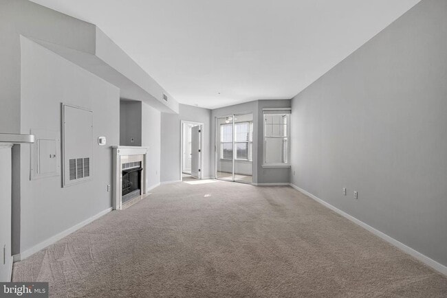 Photo - 1625 International Dr Unit 321