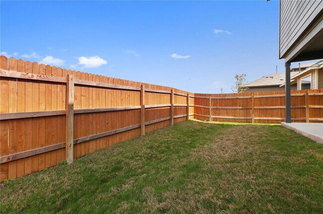 Photo - 14505 Frankel Loop