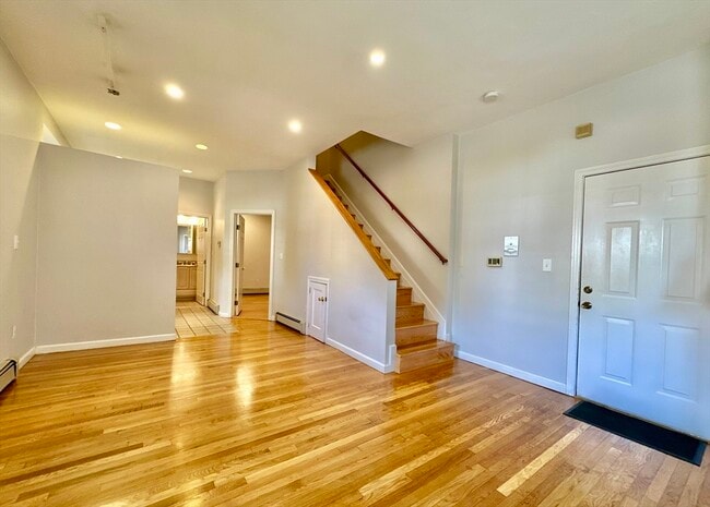 Photo - 294 Chestnut Ave Unidad 1