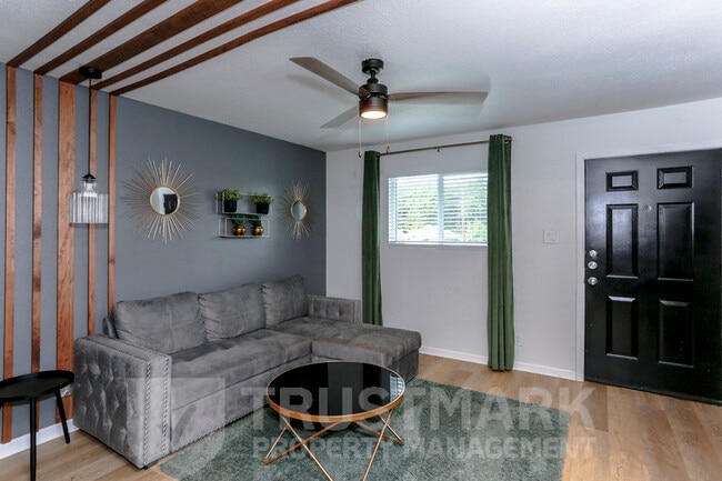 Photo - 614 Adams Ave Unit #4