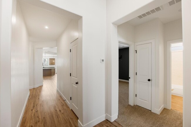 Photo - 646 N Sandy Talus Dr